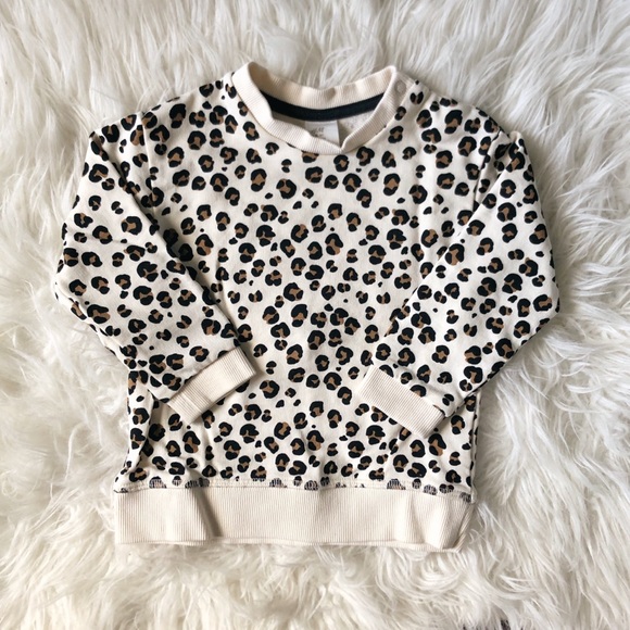 H&M Other - ✨HOST PICK✨Leopard Print Sweatshirt